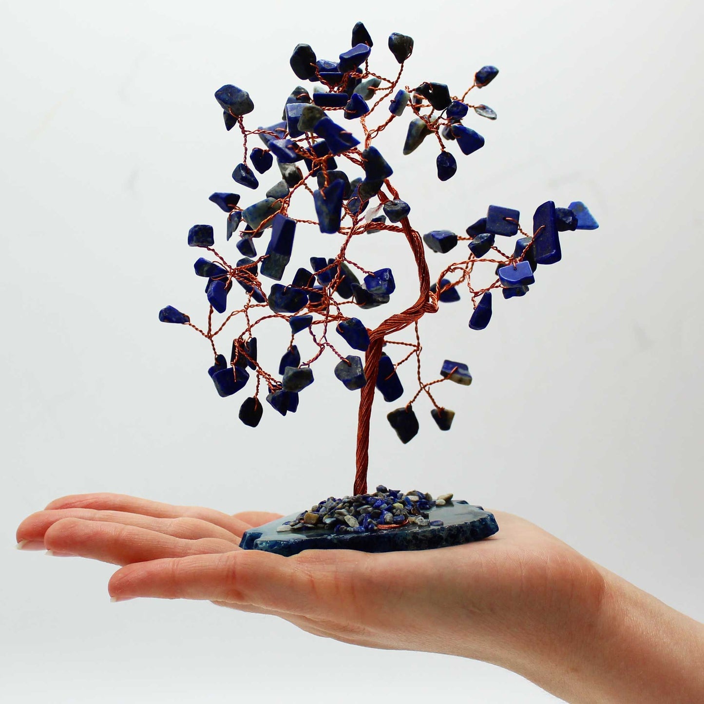 Árbol de Sodalita sobre base de Ágata azul - 100 Gemas Naturales