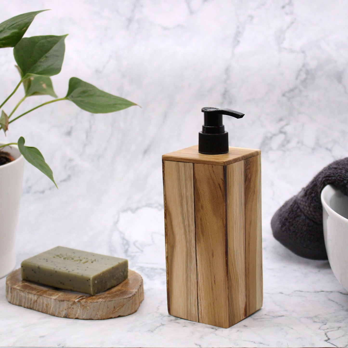 Dispensador de jabón de madera de teca natural - Zen