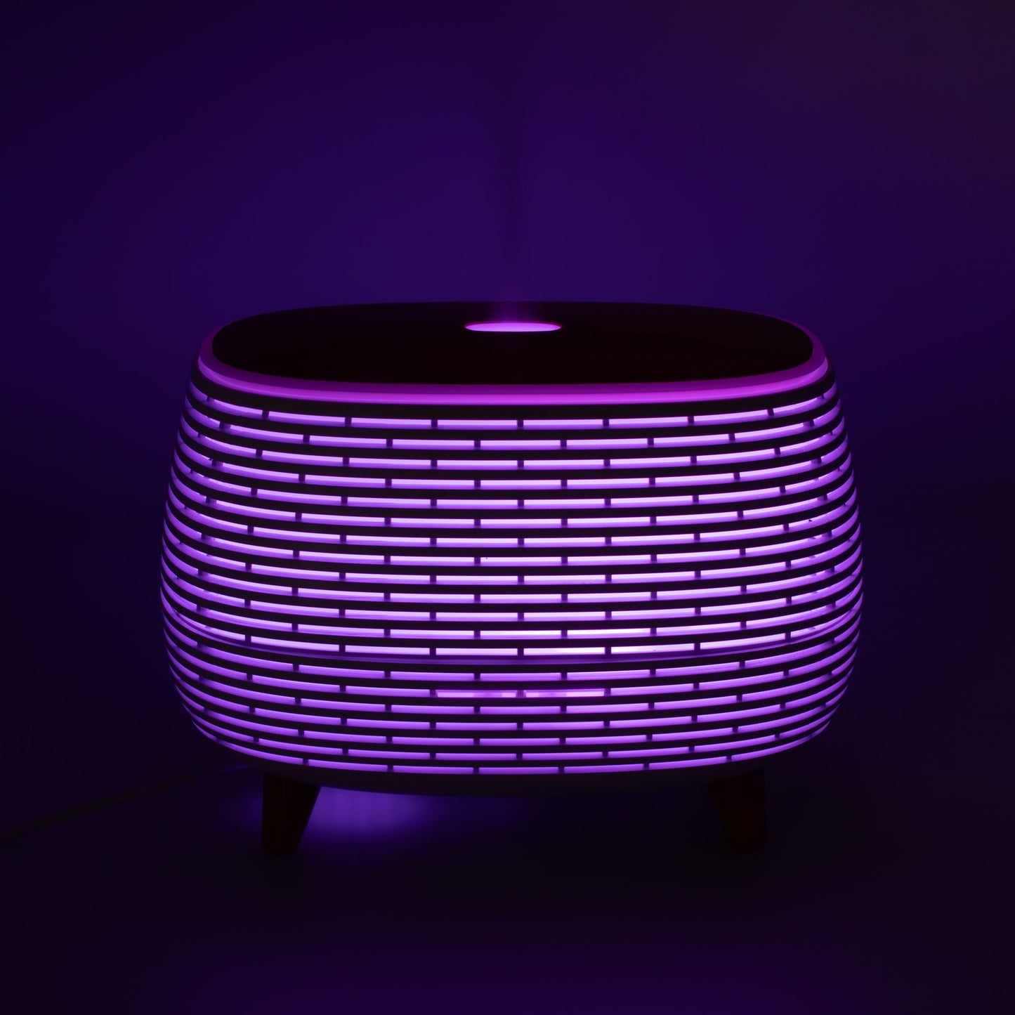 Difusor aromaterapia Futurista con estrías - USB - Cambio de color - Control remoto