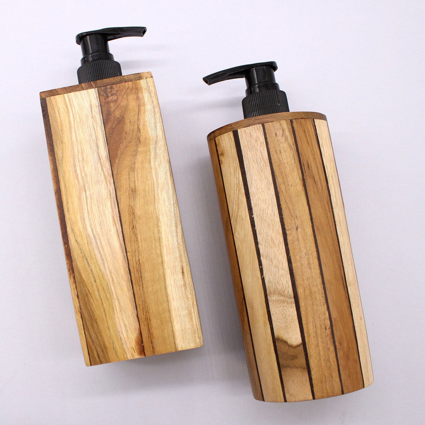 Dispensador de jabón de madera de teca natural - Harmony
