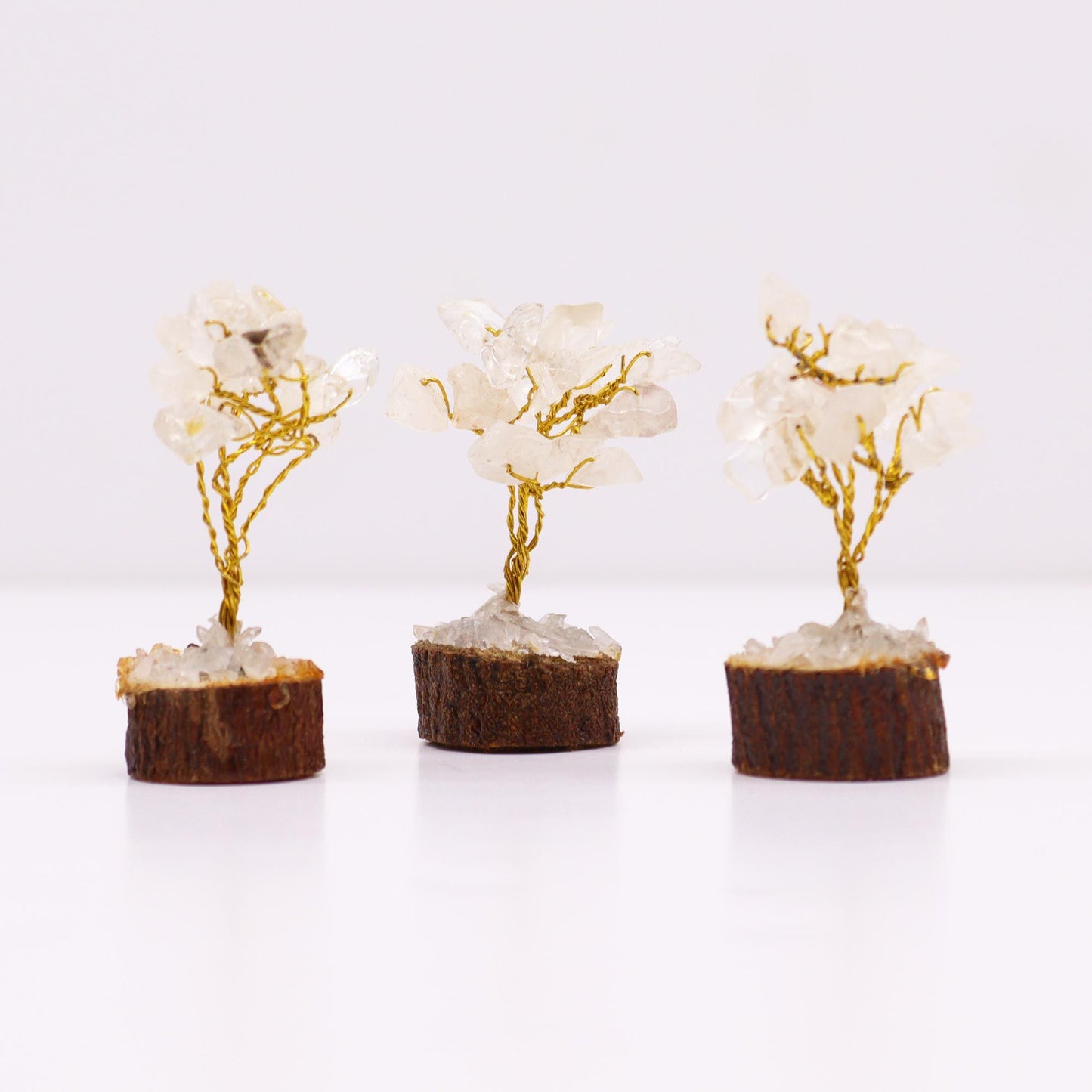 Mini árbol de Cuarzo sobre Base de Madera - 15 Gemas Naturales