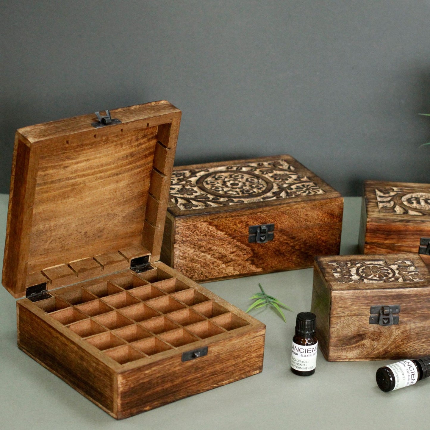 Caja de Aromaterapia Floral - compartimentos 24+1