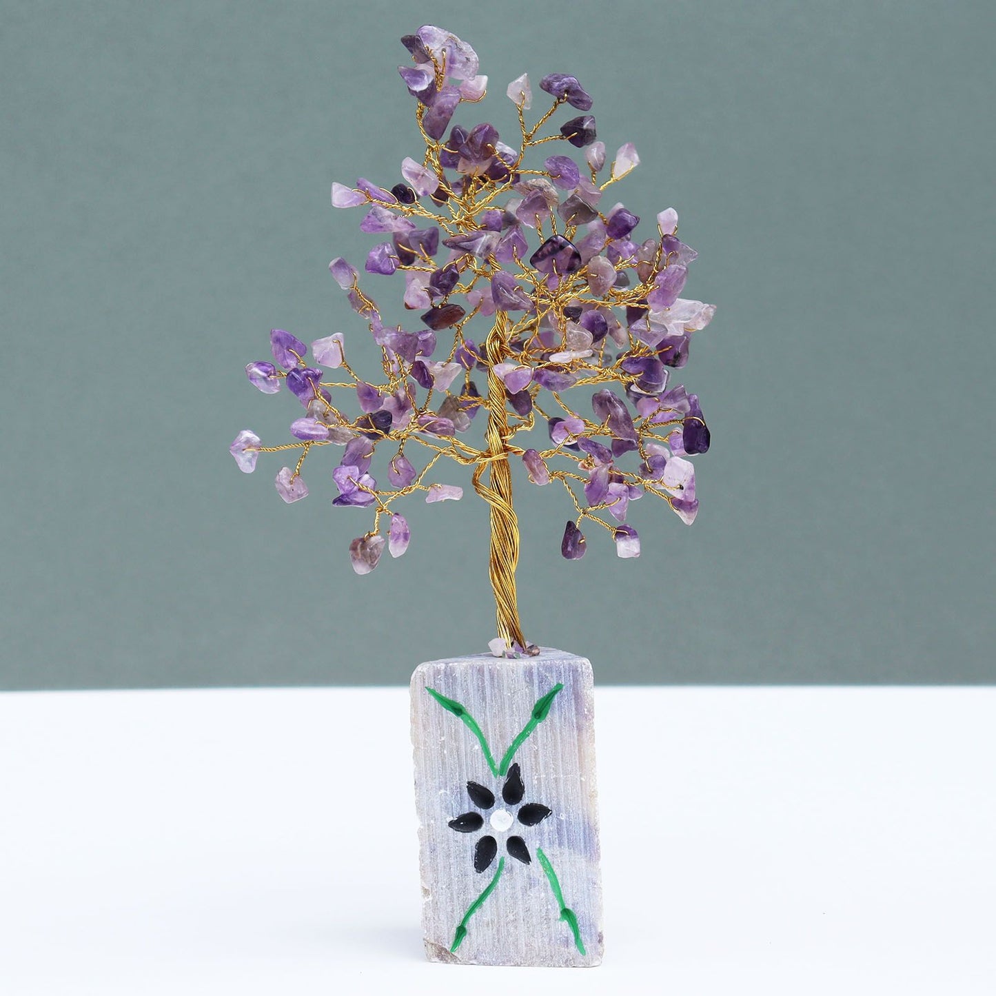 Árbol de Amastista sobre una Base de Piedra - 160 Gemas Naturales