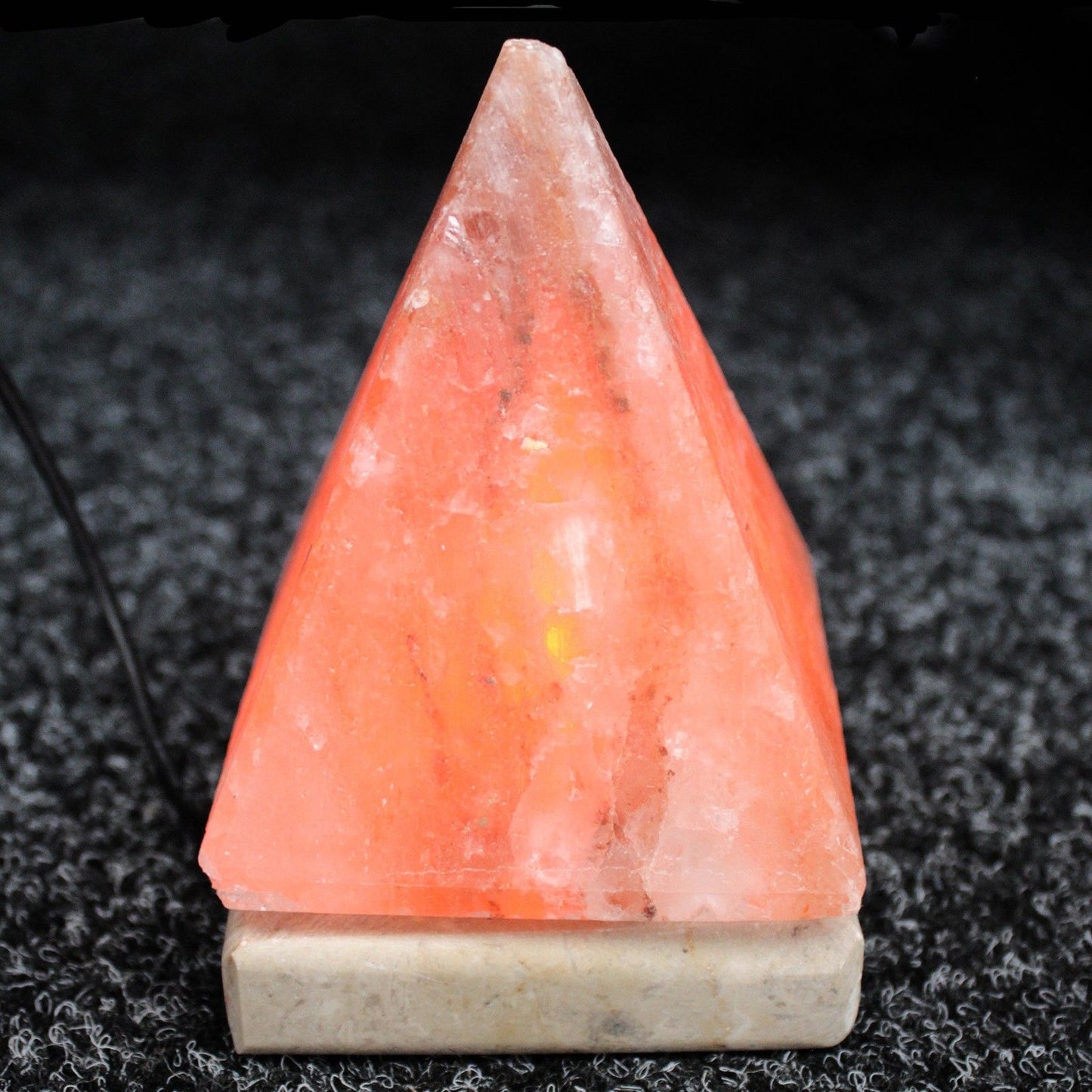 Lámpara de Sal del Himalaya Pirámide 9cm USB